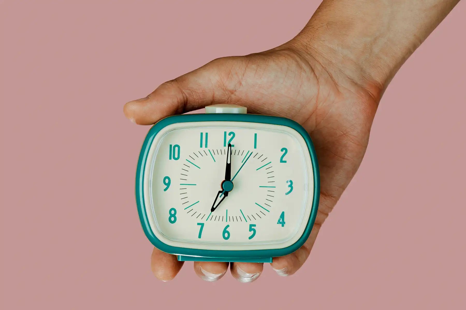 Sleep Reset for Shorter Days: Aligning with Fall Light Cycles